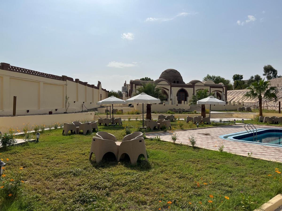 Elphardous Oasis Hotel Luxor Esterno foto
